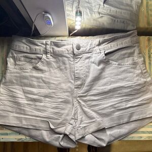 Women’s Jean shorts